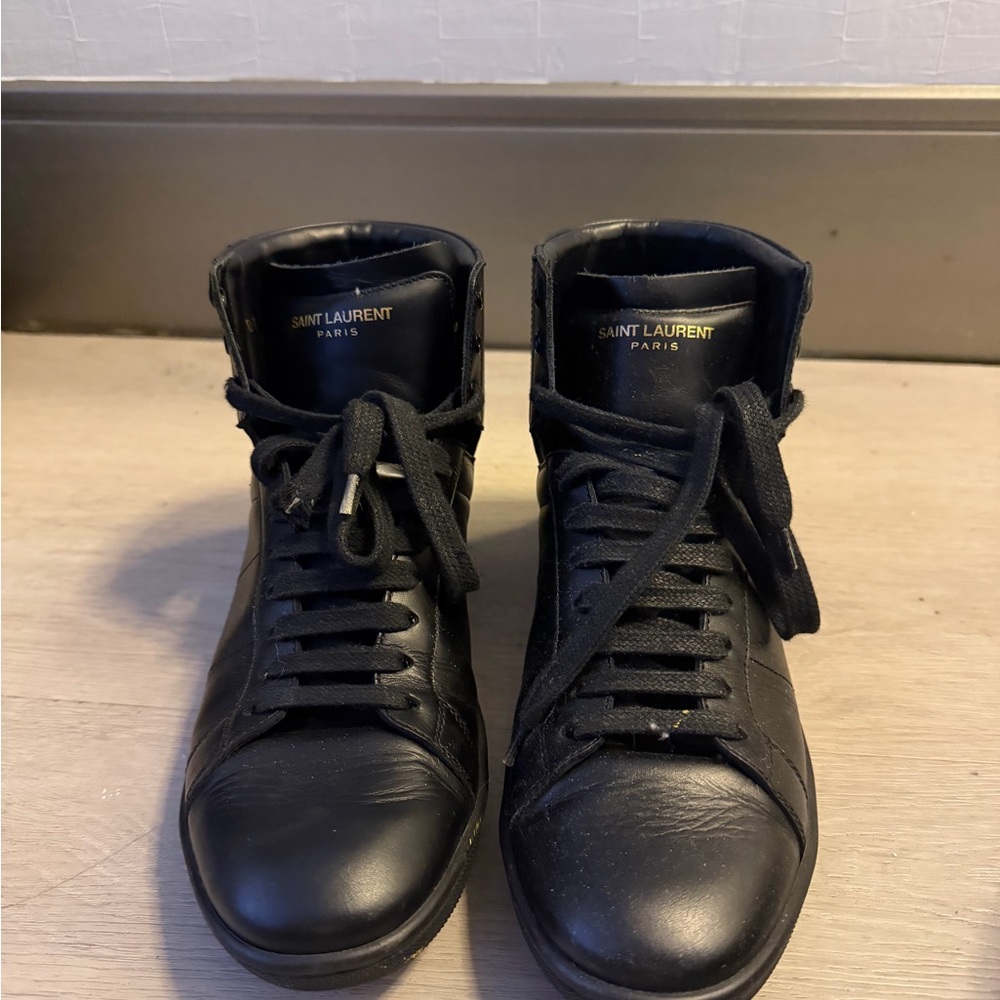 Saint Laurent hightop Black Leather Sneakers